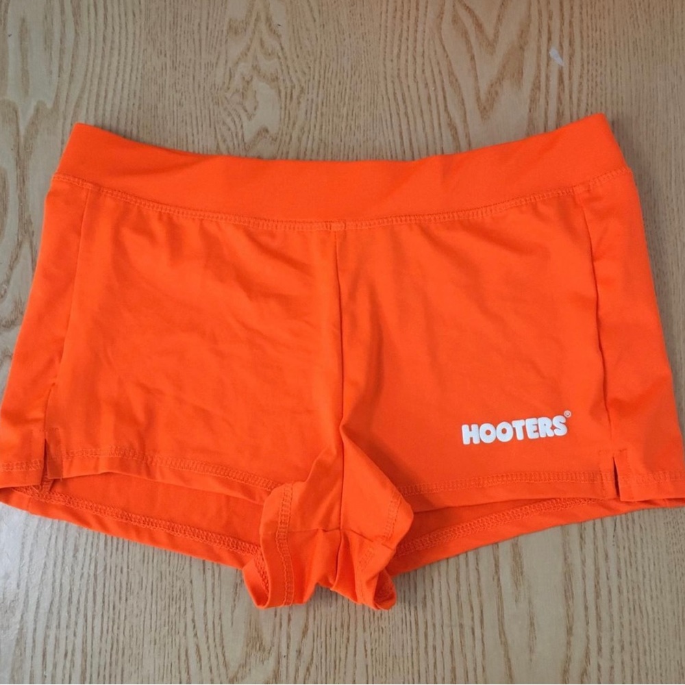 Size medium hooters shorts